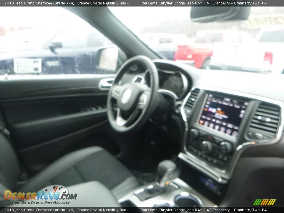 2018 Jeep Grand Cherokee Laredo 4x4 Granite Crystal Metallic / Black Photo #11