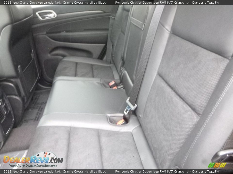 2018 Jeep Grand Cherokee Laredo 4x4 Granite Crystal Metallic / Black Photo #12
