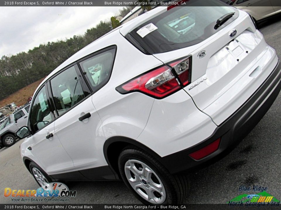 2018 Ford Escape S Oxford White / Charcoal Black Photo #32