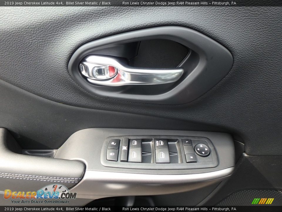 2019 Jeep Cherokee Latitude 4x4 Billet Silver Metallic / Black Photo #13