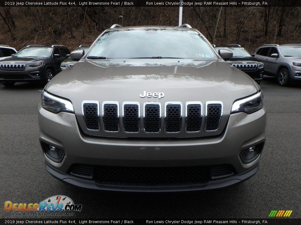2019 Jeep Cherokee Latitude Plus 4x4 Light Brownstone Pearl / Black Photo #8