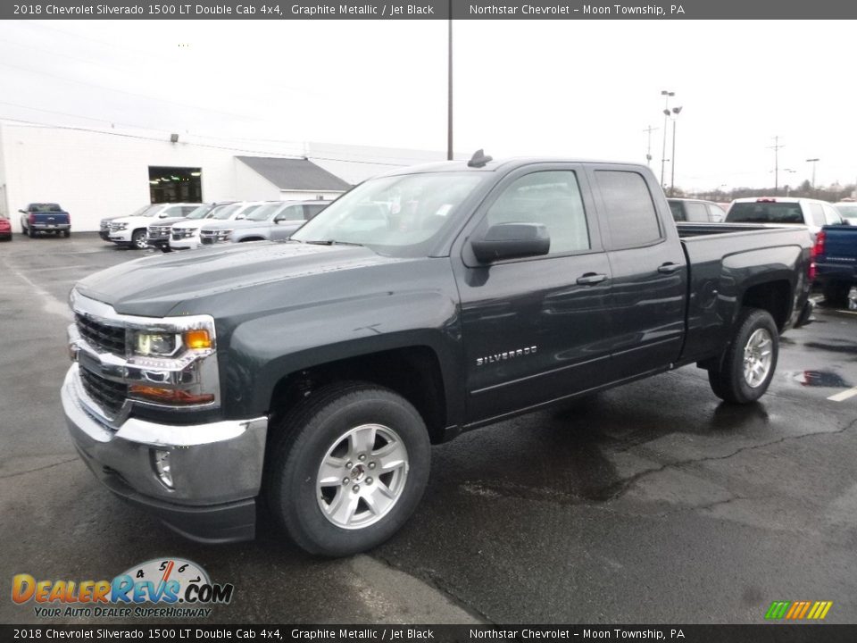 Front 3/4 View of 2018 Chevrolet Silverado 1500 LT Double Cab 4x4 Photo #1