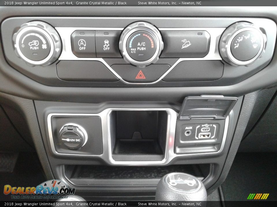 2018 Jeep Wrangler Unlimited Sport 4x4 Granite Crystal Metallic / Black Photo #23