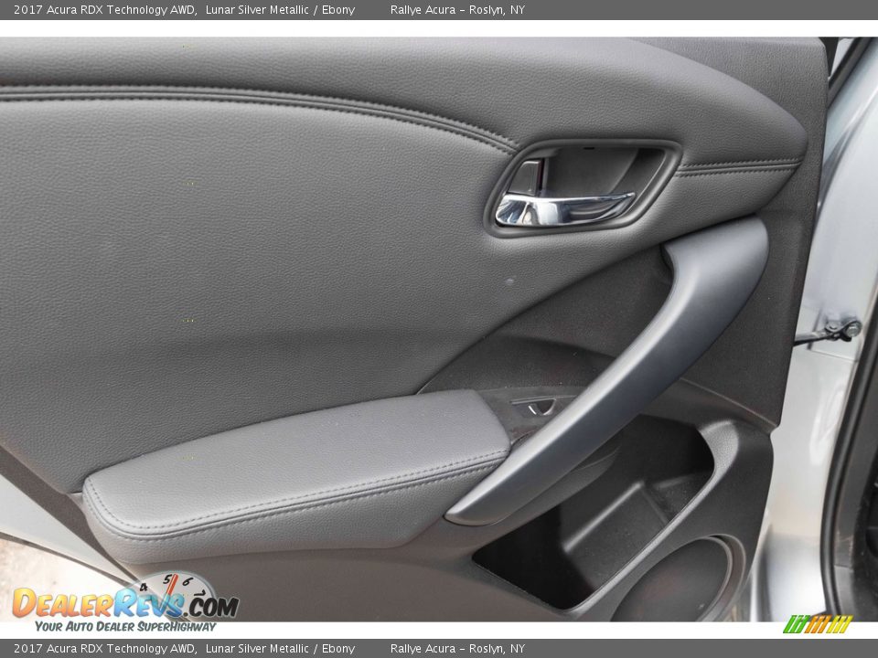 2017 Acura RDX Technology AWD Lunar Silver Metallic / Ebony Photo #25