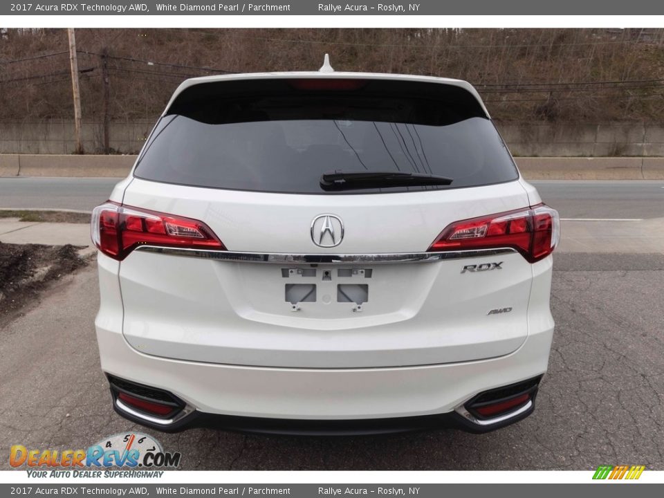 2017 Acura RDX Technology AWD White Diamond Pearl / Parchment Photo #5
