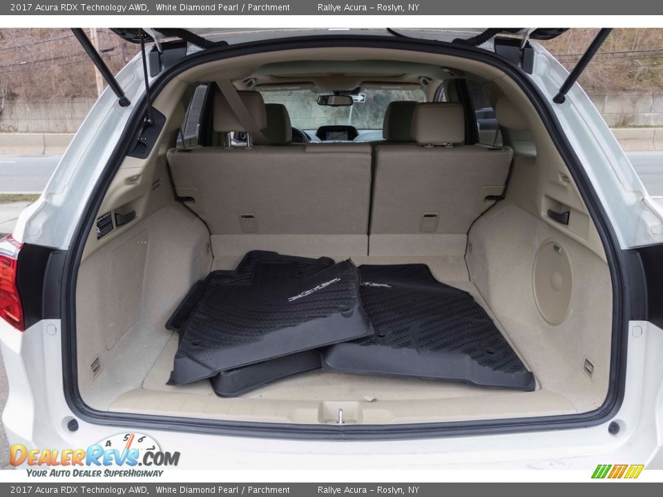 2017 Acura RDX Technology AWD White Diamond Pearl / Parchment Photo #6