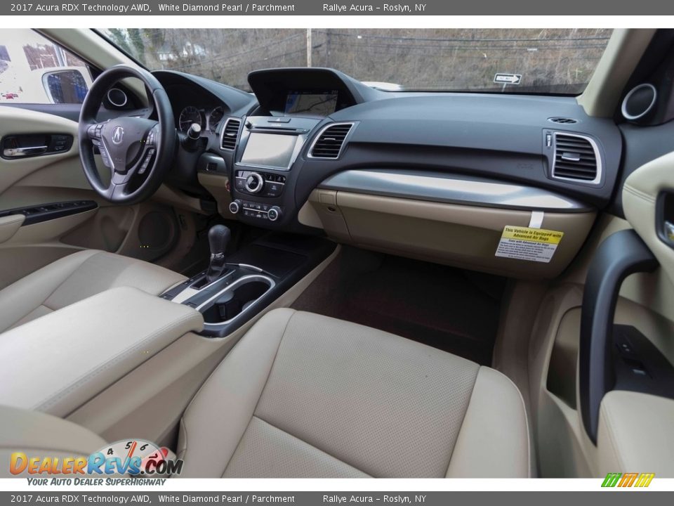 2017 Acura RDX Technology AWD White Diamond Pearl / Parchment Photo #18