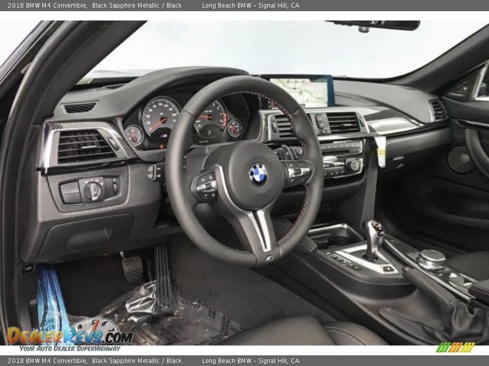 Dashboard of 2018 BMW M4 Convertible Photo #5
