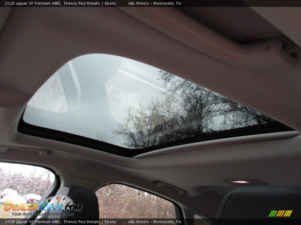 2018 Jaguar XF Premium AWD Firenze Red Metallic / Ebony Photo #12