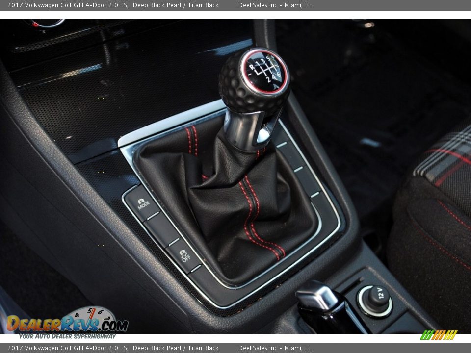 2017 Volkswagen Golf GTI 4-Door 2.0T S Deep Black Pearl / Titan Black Photo #15