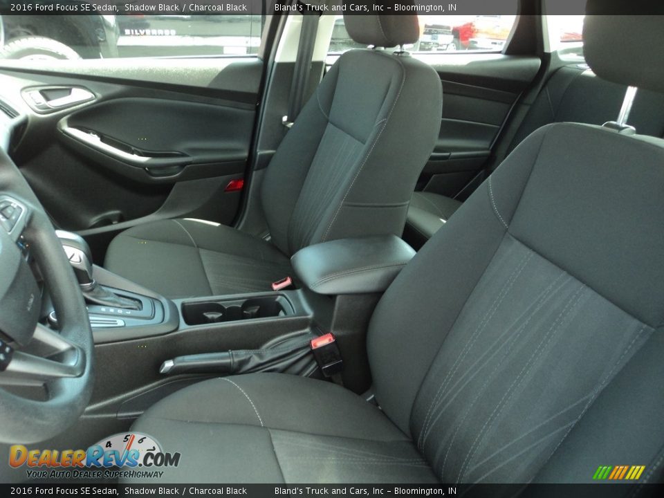 2016 Ford Focus SE Sedan Shadow Black / Charcoal Black Photo #7