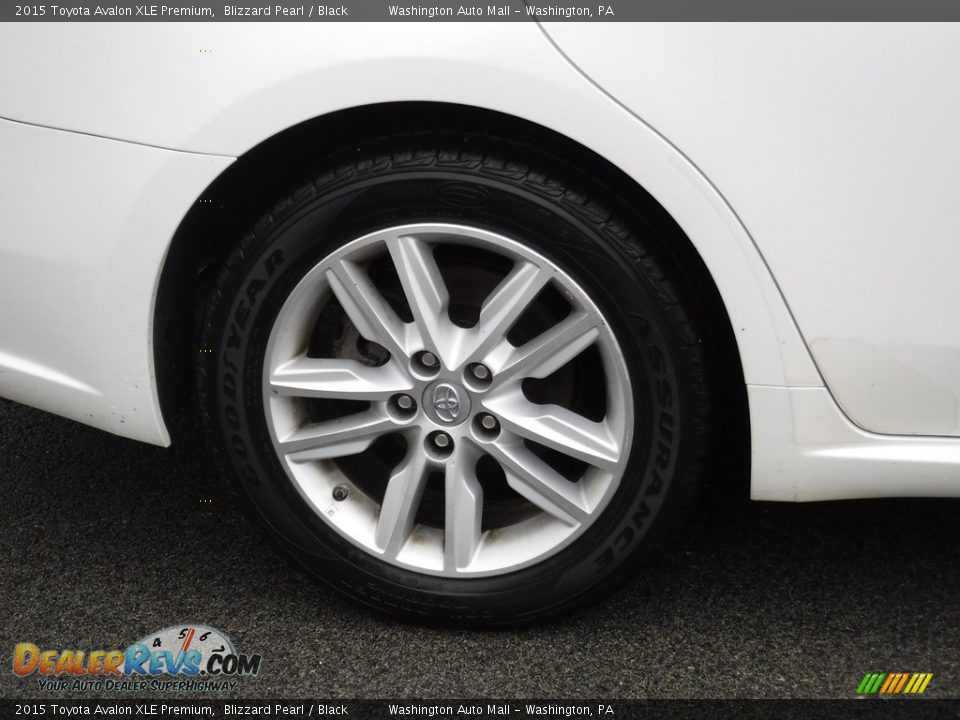 2015 Toyota Avalon XLE Premium Blizzard Pearl / Black Photo #3