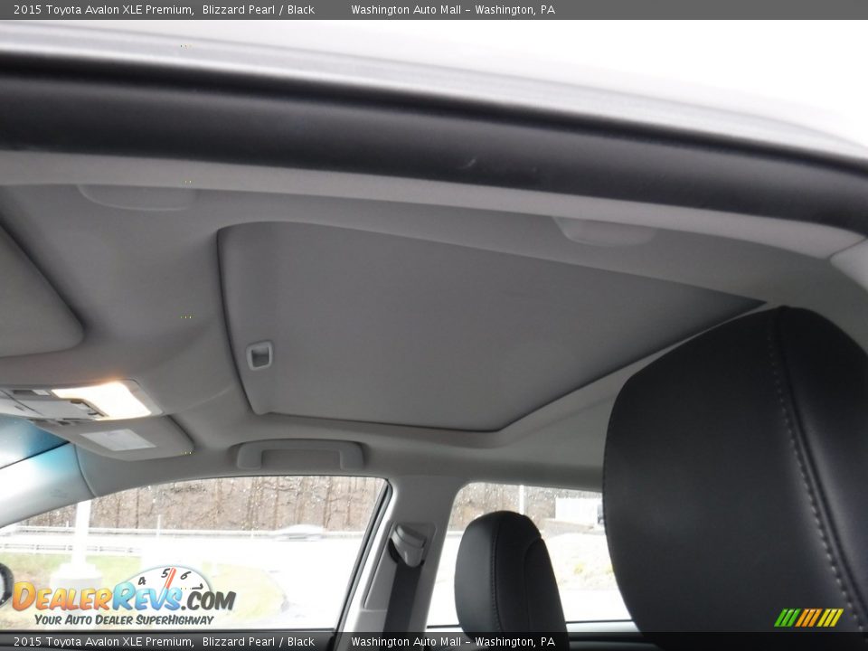 2015 Toyota Avalon XLE Premium Blizzard Pearl / Black Photo #11