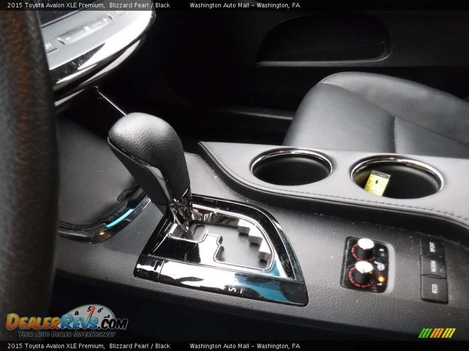 2015 Toyota Avalon XLE Premium Blizzard Pearl / Black Photo #18