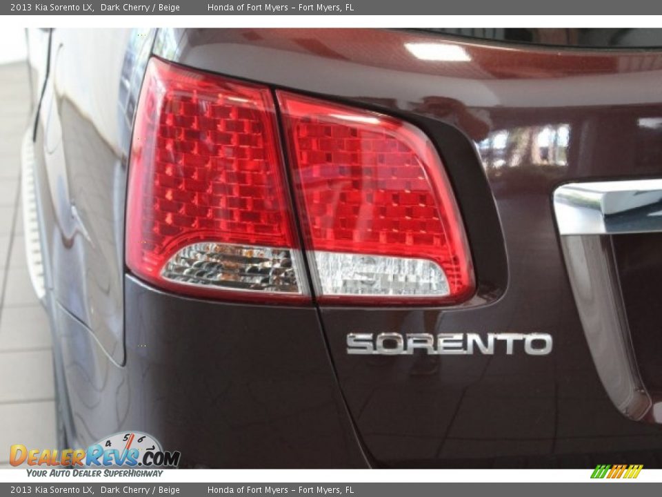 2013 Kia Sorento LX Dark Cherry / Beige Photo #9