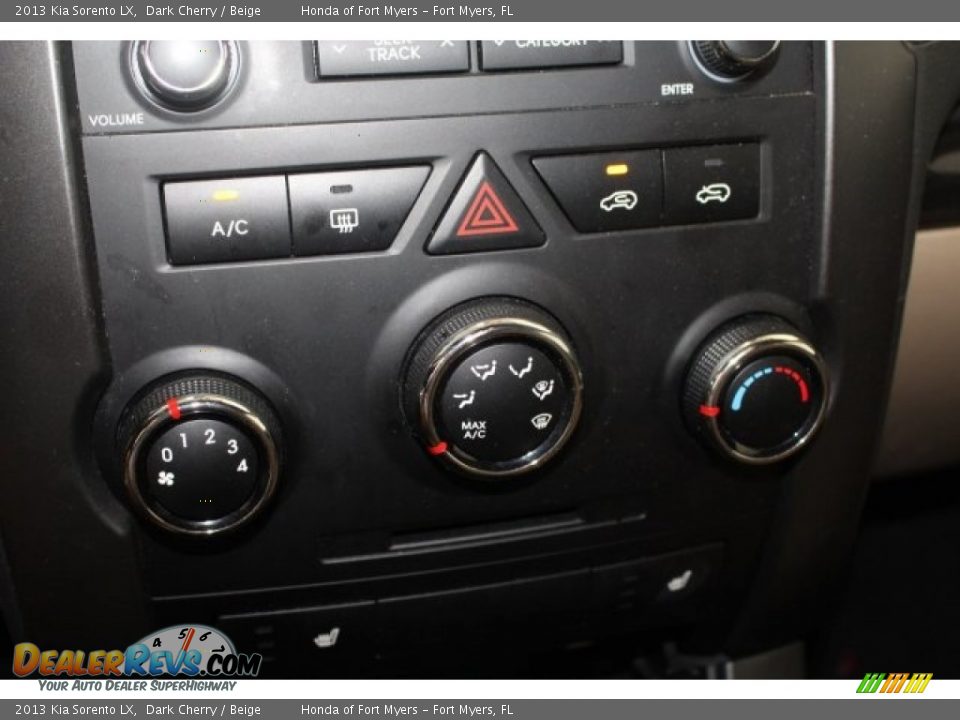 2013 Kia Sorento LX Dark Cherry / Beige Photo #29