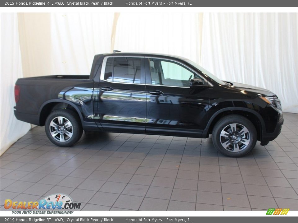 2019 Honda Ridgeline RTL AWD Crystal Black Pearl / Black Photo #3