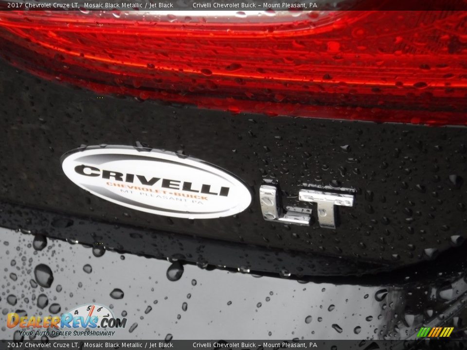2017 Chevrolet Cruze LT Mosaic Black Metallic / Jet Black Photo #7