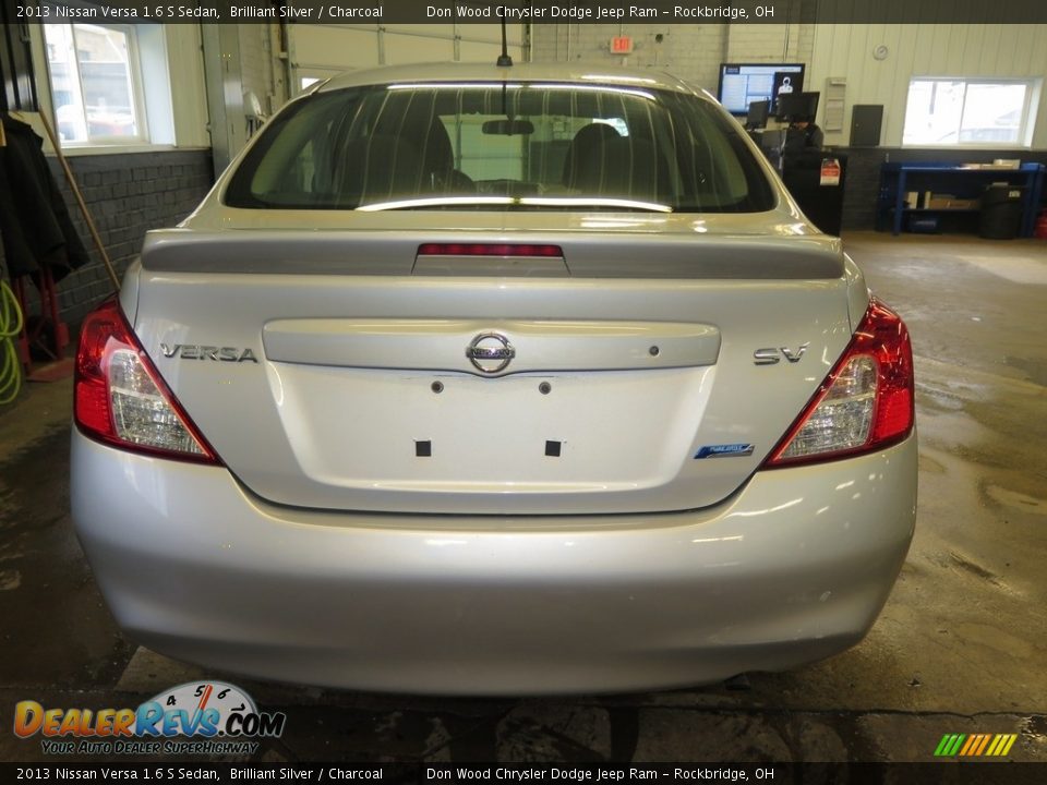 2013 Nissan Versa 1.6 S Sedan Brilliant Silver / Charcoal Photo #9