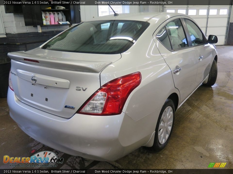 2013 Nissan Versa 1.6 S Sedan Brilliant Silver / Charcoal Photo #10