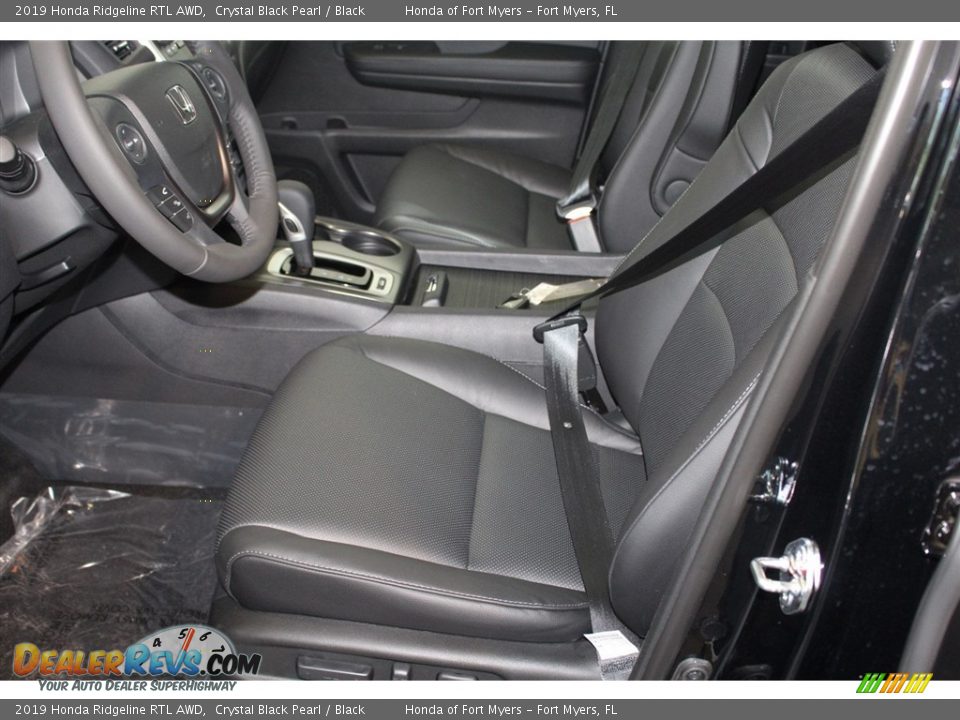 Front Seat of 2019 Honda Ridgeline RTL AWD Photo #19
