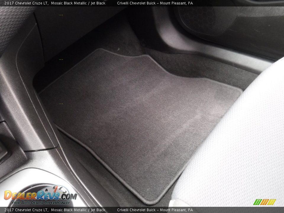 2017 Chevrolet Cruze LT Mosaic Black Metallic / Jet Black Photo #26