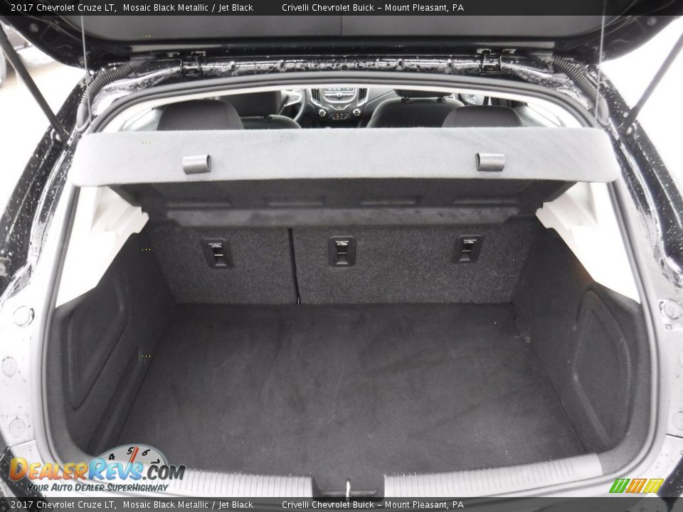 2017 Chevrolet Cruze LT Mosaic Black Metallic / Jet Black Photo #30