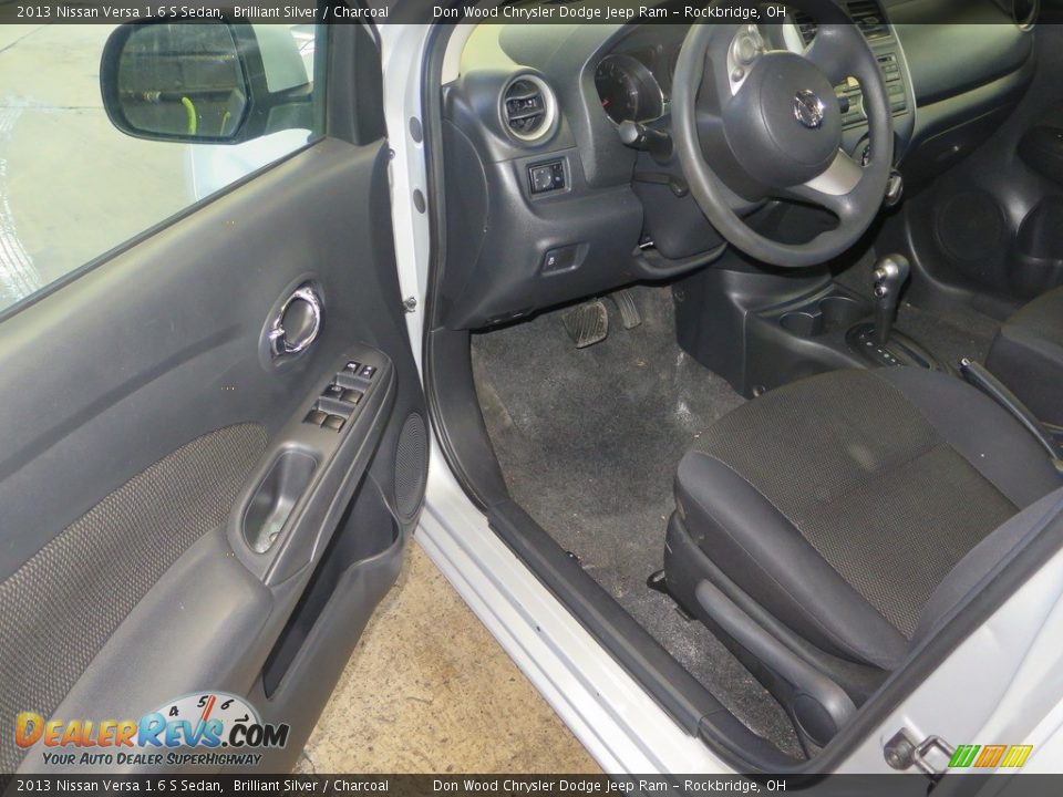 2013 Nissan Versa 1.6 S Sedan Brilliant Silver / Charcoal Photo #29