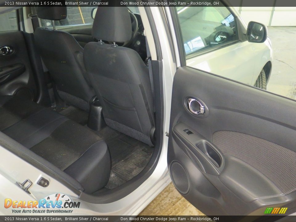 2013 Nissan Versa 1.6 S Sedan Brilliant Silver / Charcoal Photo #31