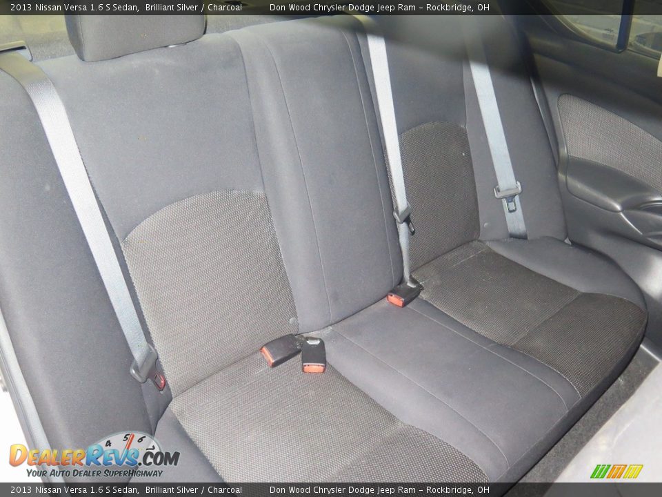 2013 Nissan Versa 1.6 S Sedan Brilliant Silver / Charcoal Photo #33