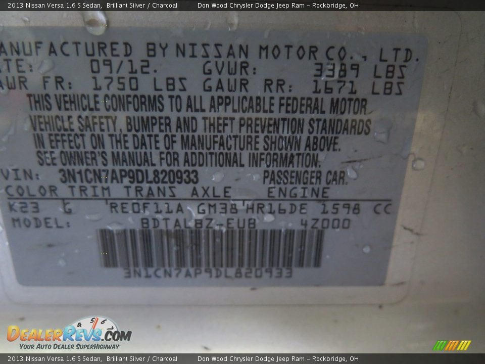 2013 Nissan Versa 1.6 S Sedan Brilliant Silver / Charcoal Photo #36