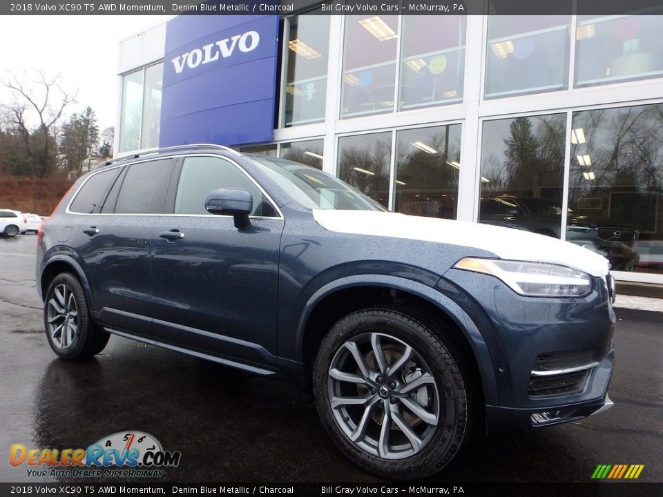Front 3/4 View of 2018 Volvo XC90 T5 AWD Momentum Photo #1