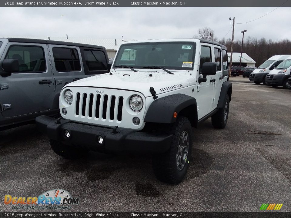 2018 Jeep Wrangler Unlimited Rubicon 4x4 Bright White / Black Photo #1