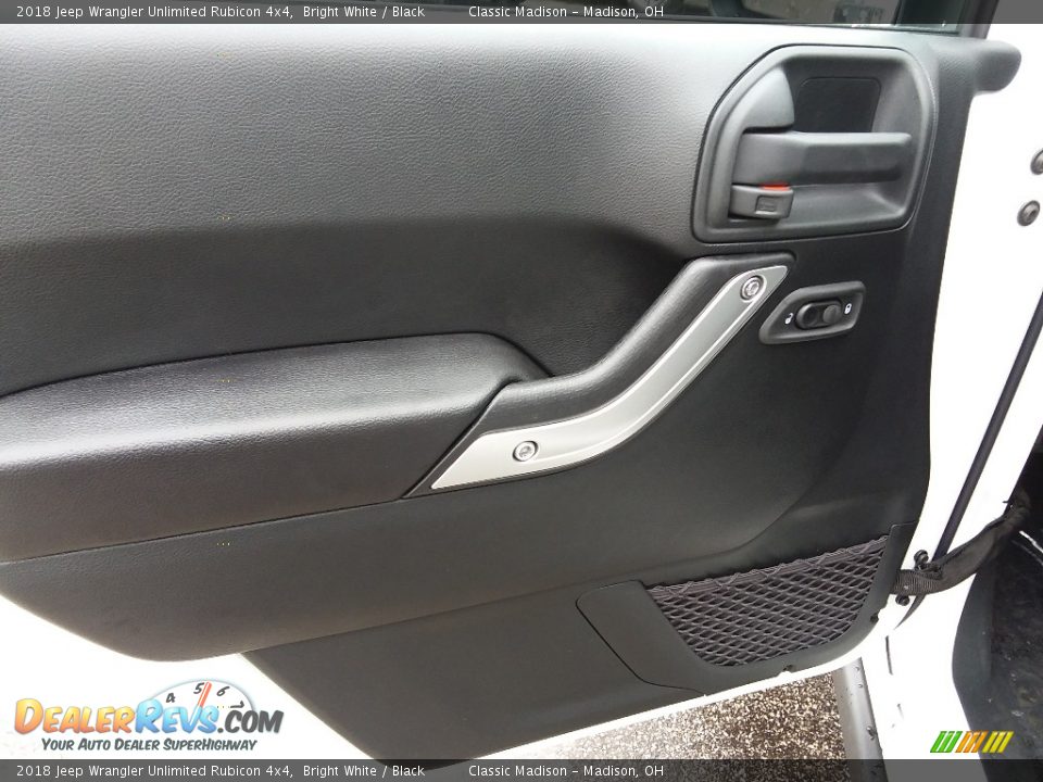 2018 Jeep Wrangler Unlimited Rubicon 4x4 Bright White / Black Photo #3