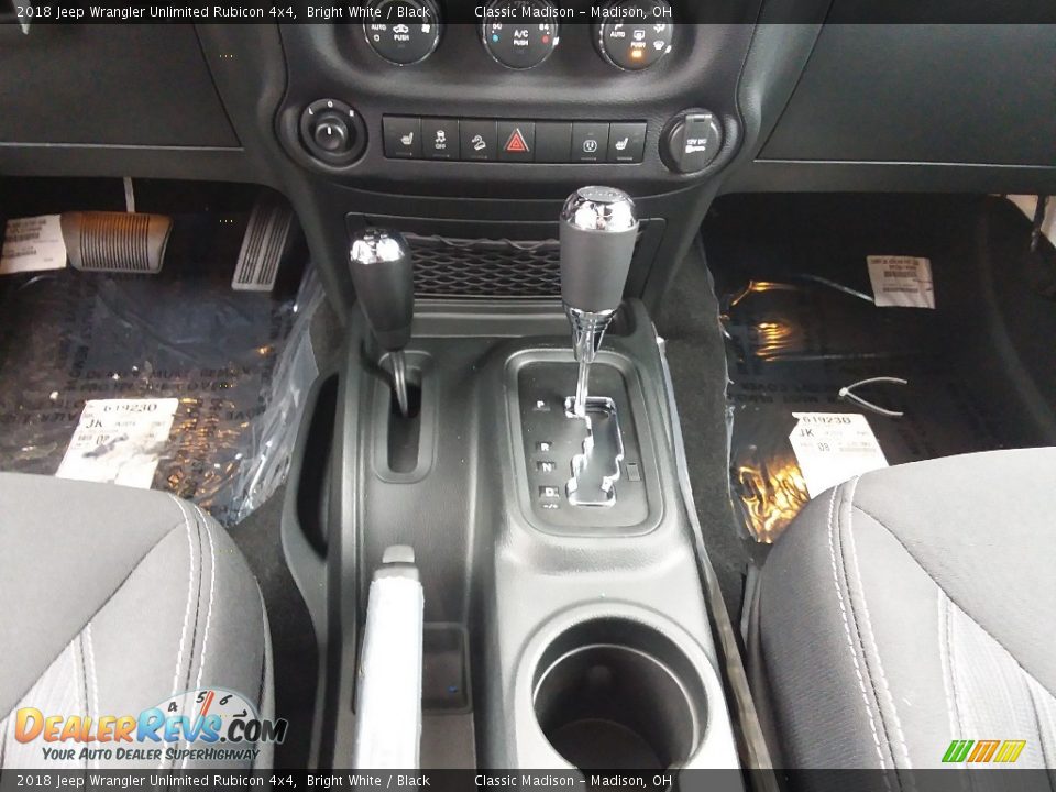 2018 Jeep Wrangler Unlimited Rubicon 4x4 Bright White / Black Photo #7