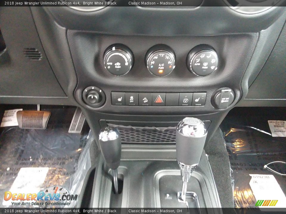 2018 Jeep Wrangler Unlimited Rubicon 4x4 Bright White / Black Photo #8
