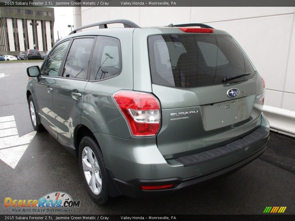 2015 Subaru Forester 2.5i Jasmine Green Metallic / Gray Photo #3