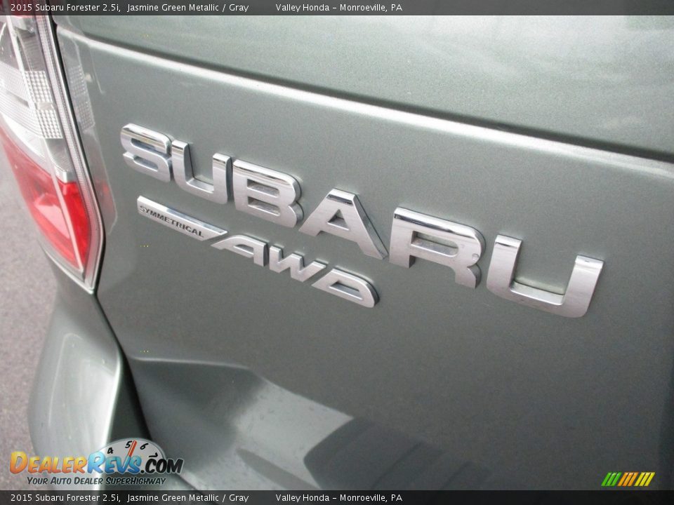 2015 Subaru Forester 2.5i Jasmine Green Metallic / Gray Photo #6