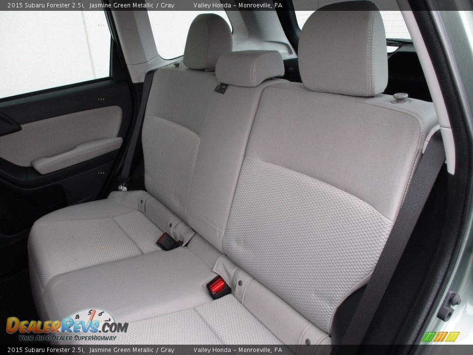 2015 Subaru Forester 2.5i Jasmine Green Metallic / Gray Photo #13