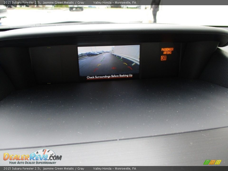 2015 Subaru Forester 2.5i Jasmine Green Metallic / Gray Photo #17