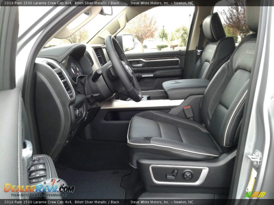 Black Interior - 2019 Ram 1500 Laramie Crew Cab 4x4 Photo #10