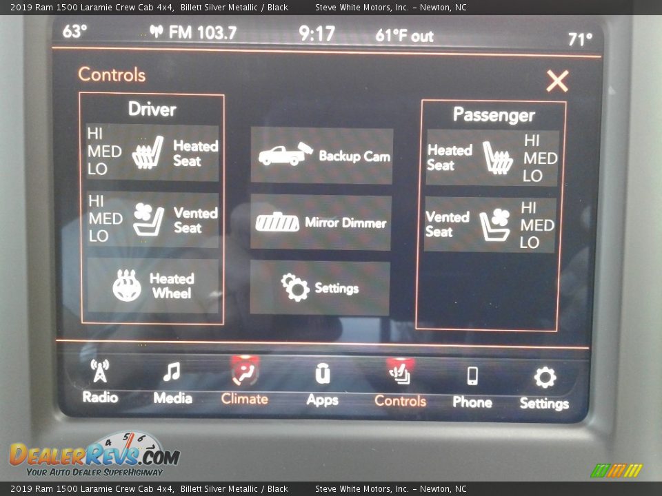 Controls of 2019 Ram 1500 Laramie Crew Cab 4x4 Photo #27