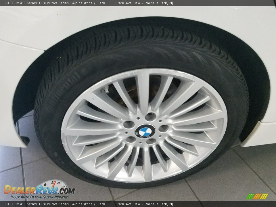 2013 BMW 3 Series 328i xDrive Sedan Alpine White / Black Photo #27