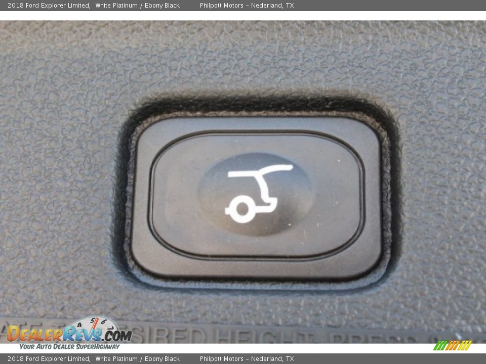 2018 Ford Explorer Limited White Platinum / Ebony Black Photo #31