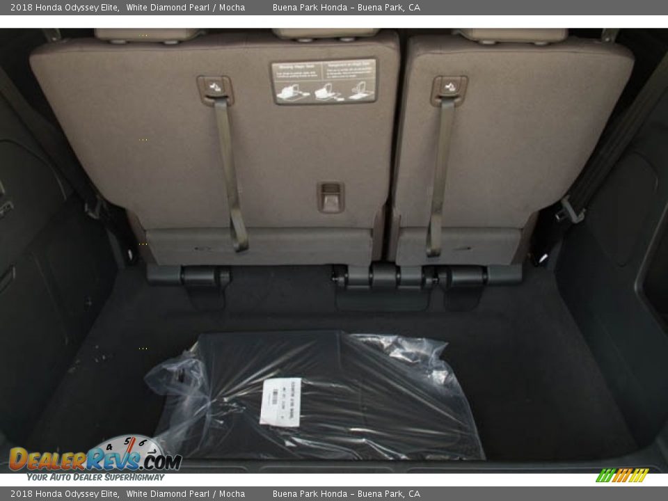 2018 Honda Odyssey Elite White Diamond Pearl / Mocha Photo #16
