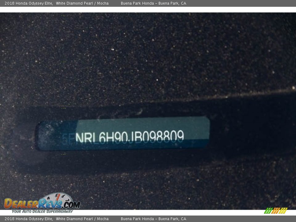 2018 Honda Odyssey Elite White Diamond Pearl / Mocha Photo #21