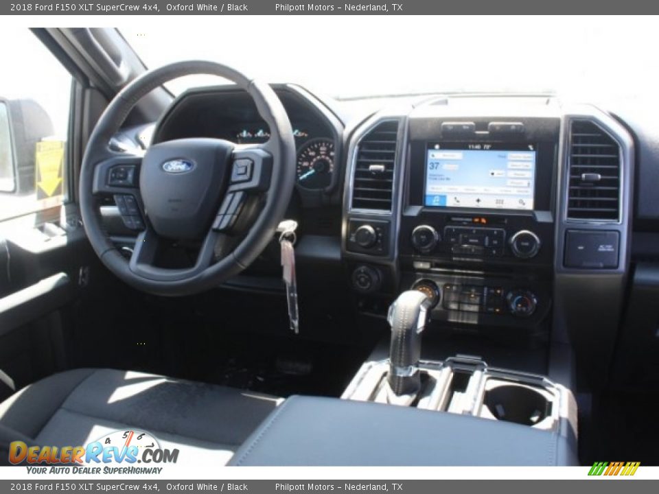 2018 Ford F150 XLT SuperCrew 4x4 Oxford White / Black Photo #24