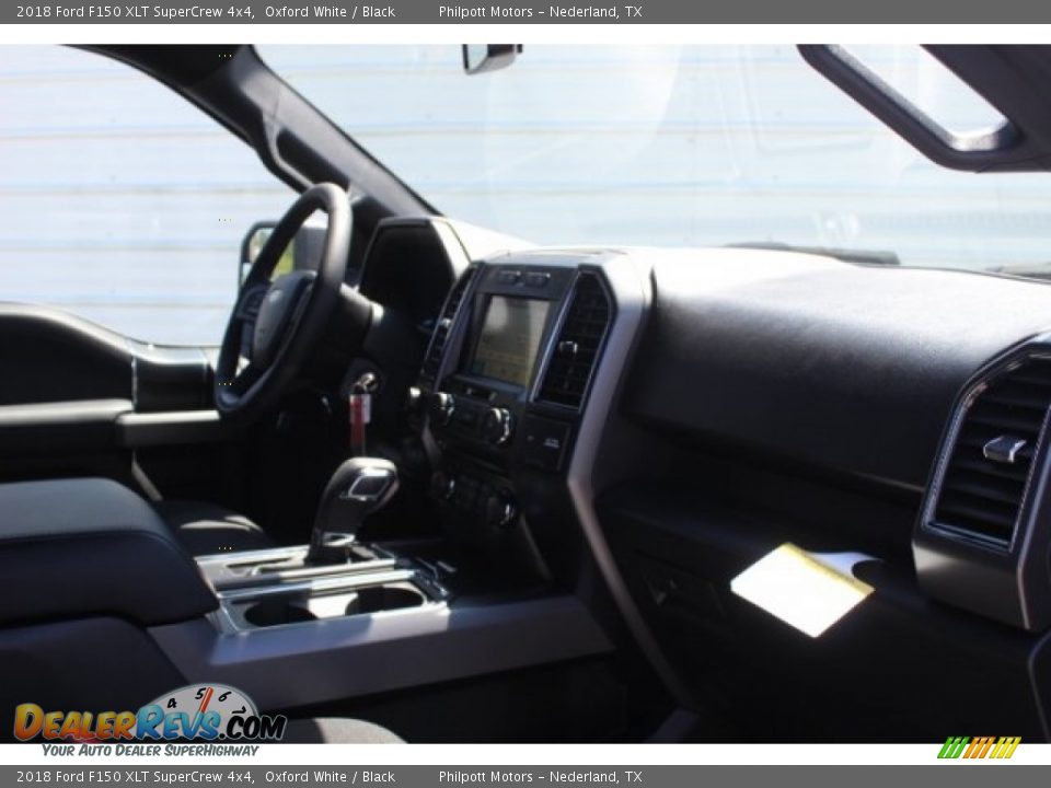 2018 Ford F150 XLT SuperCrew 4x4 Oxford White / Black Photo #30