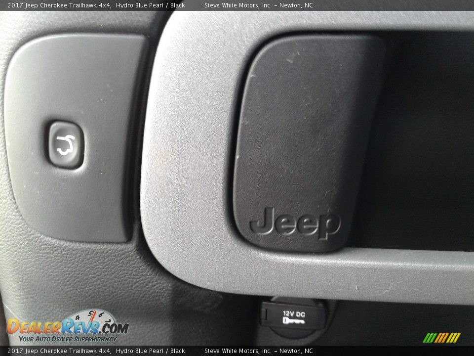2017 Jeep Cherokee Trailhawk 4x4 Hydro Blue Pearl / Black Photo #14