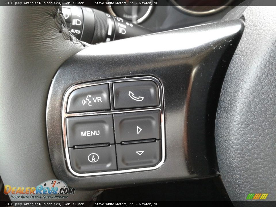 Controls of 2018 Jeep Wrangler Rubicon 4x4 Photo #18